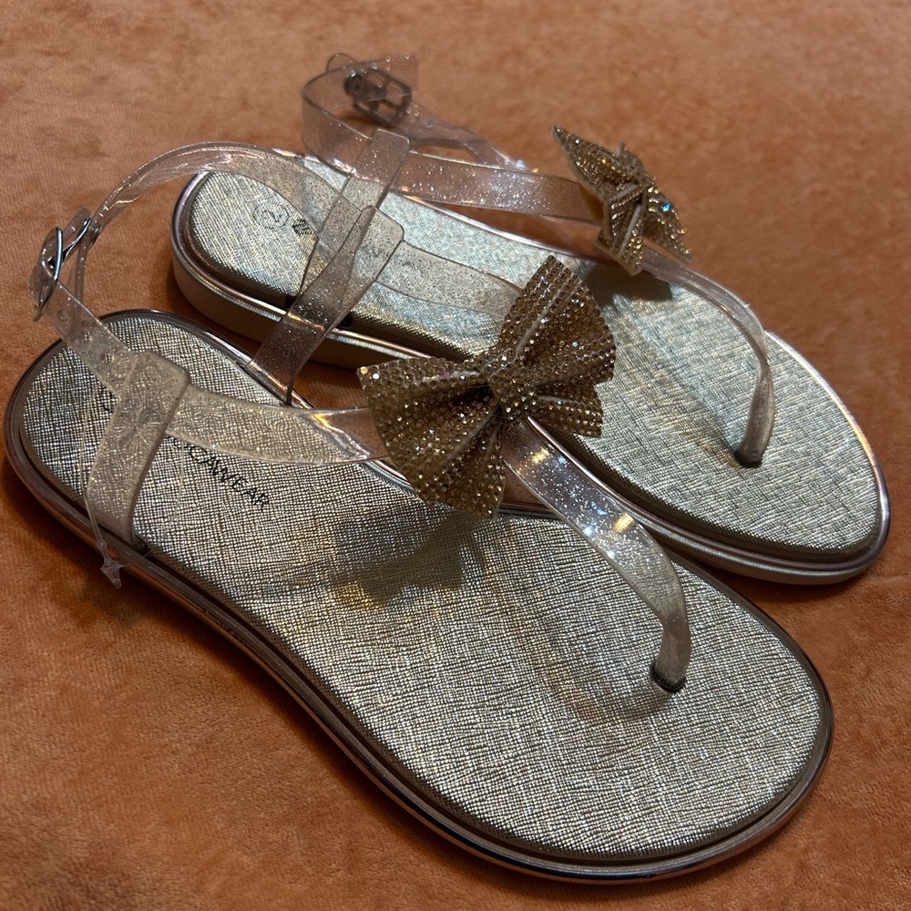 Elegant Gold Bow Girls Sandals